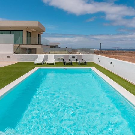 Апартаменты Seascape Heated Pool, Air-Con, View, Adult Only Коральео Экстерьер фото