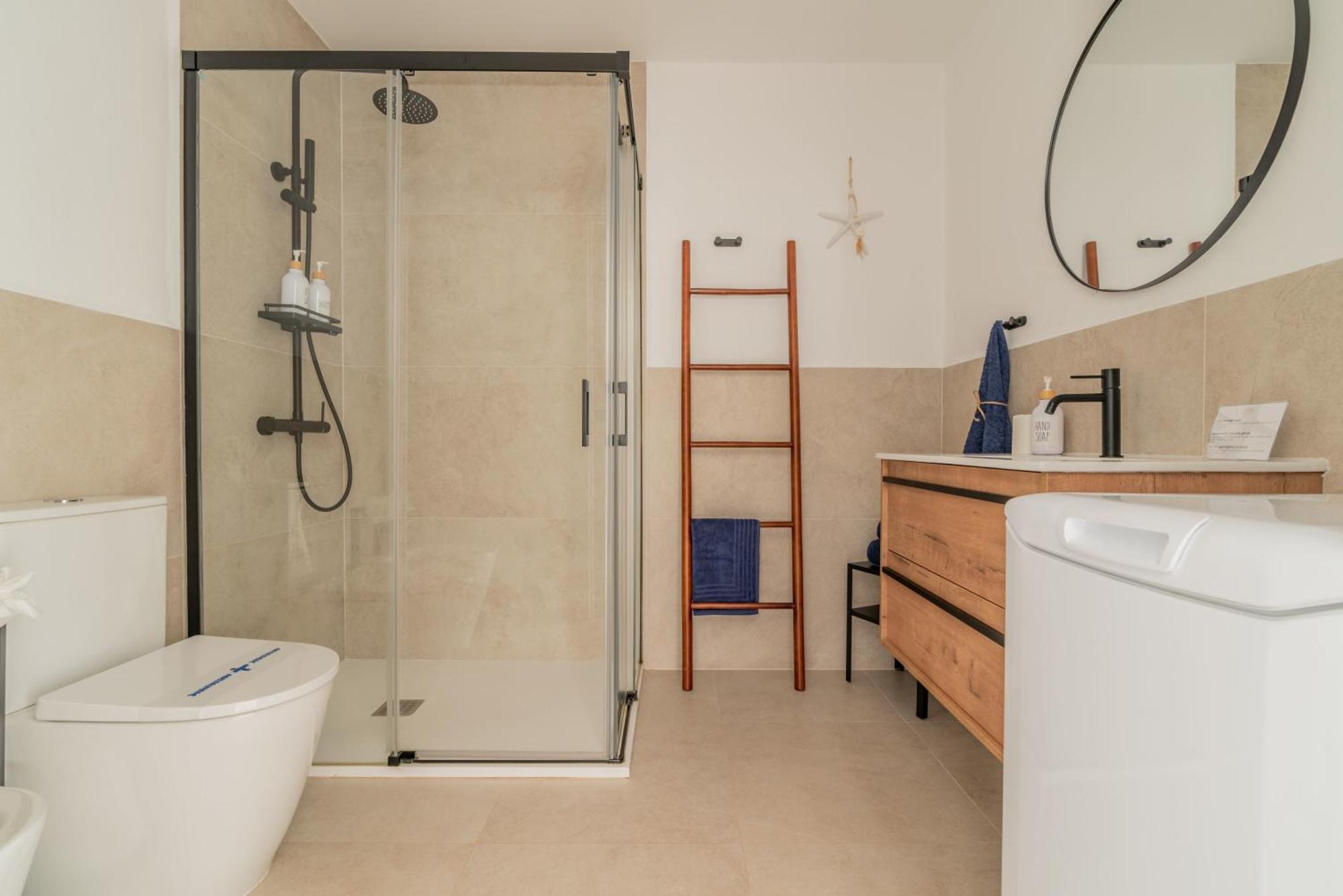 Апартаменты Seascape Heated Pool, Air-Con, View, Adult Only Коральео Экстерьер фото